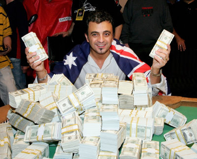 Победитель WSOP 2005 Джо Хашим